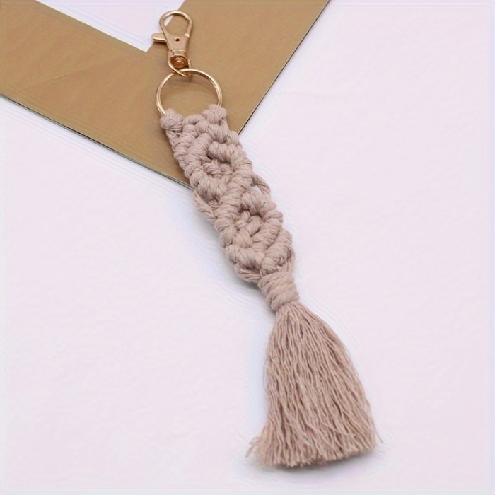 Handcrafted Cotton Rope Macrame Tassel Keychain, Yarn Woven Key Ring, Decorative Boho Bag Charm, Unique Accessory for Valentine's Day, Single Individual Car Key Chain