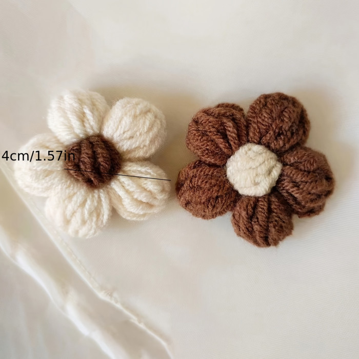 10PCS Handmade Crochet Colorful Small Woolen Flowers Puffs - Vibrant Holiday Clothing Accessories