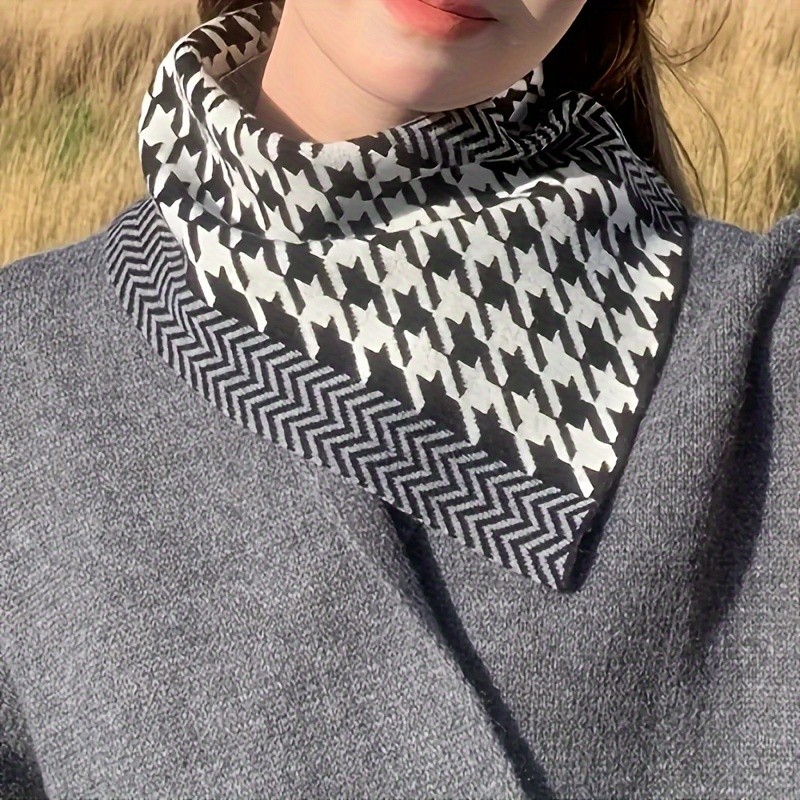 1pc Boho Style Unisex Triangle Scarf - 100% Polyester Knitted Neck Gaiter for Casual Weekend Wear, Warm, Decorative, Windproof - Elastic Band for Outdoor Activities