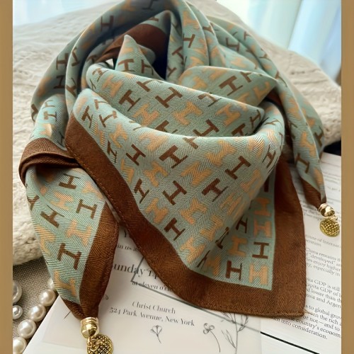 1pc Boho Chic Square Scarf for Women - 100% Polyester, Elegant Warm Shawl, Versatile for All Seasons, Fashion Accessory, Ideal for Travel & Dates