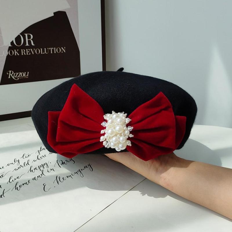 Elegant Black Wool Beret with Faux Pearl Bow - Breathable, Stretch-Fit for Women | Perfect for Parties & Vacations