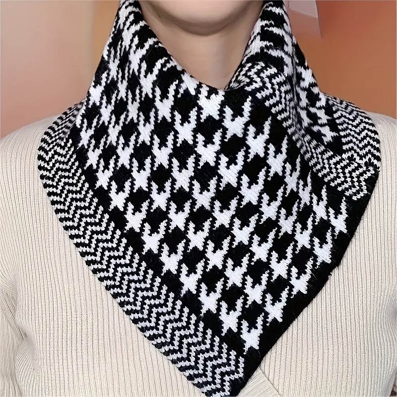 1pc Boho Style Unisex Triangle Scarf - 100% Polyester Knitted Neck Gaiter for Casual Weekend Wear, Warm, Decorative, Windproof - Elastic Band for Outdoor Activities