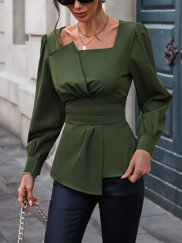 Elegant shirt with solid color square collar and asymmetrical hem