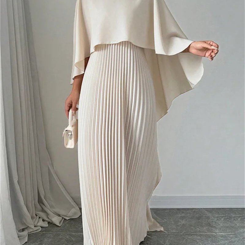 Elegant Solid Color Pleated Dress with a Faux Two-Piece Design, Featuring a Flowing Long Skirt Suitable for Banquets.