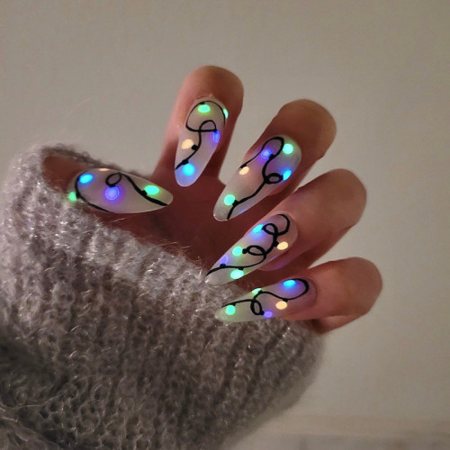 1 Set Glow-in-the-Dark Christmas String Lights Nail Decals, Fantasy Geometric Pattern, Matte Finish, Reusable, Self-Adhesive, Plastic Surface, Sparkling Nail Art Stickers for DIY Manicure