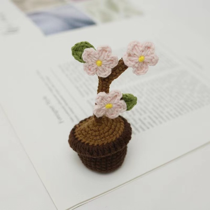 Pure Handmade Finished Potted Flower Ornaments, Woolen Weaving Creative Toys, Artificial Flowers, Crochet Bouquets, Sunflowers, Love Ornaments, Gifts