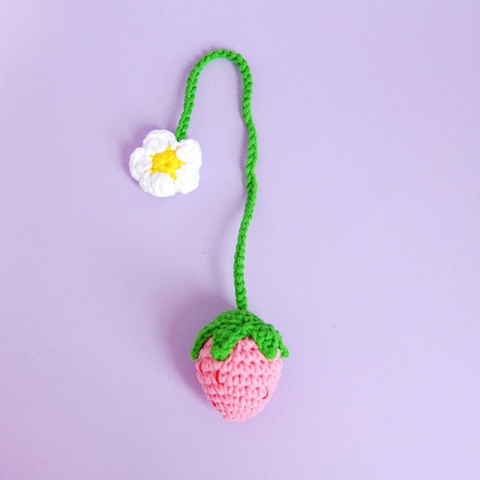 Cute Strawberry Crochet Car Mirror Hanging Accessories Decor Car Rearview Charms Decorations, Handmade Knitted Rear View Mirror Pendant Ornament