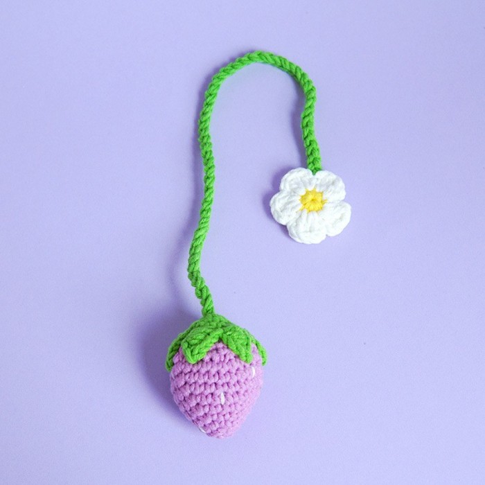 Cute Strawberry Crochet Car Mirror Hanging Accessories Decor Car Rearview Charms Decorations, Handmade Knitted Rear View Mirror Pendant Ornament