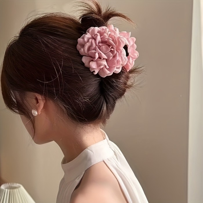 Vintage French Dry Rose Hair Clip with Sharks Tooth - Single Flower Hair Accessory for Women - Suitable for Ages 14 and Up