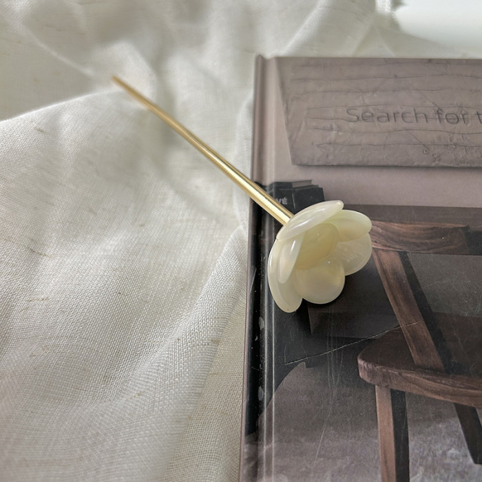 1 Elegant French-Style Floral Hairpin for Women - Chic Acetate Flower with Tassel, Sweet and Cute, Multicolor - Perfect for Daily Wear, Flower Hair Clip