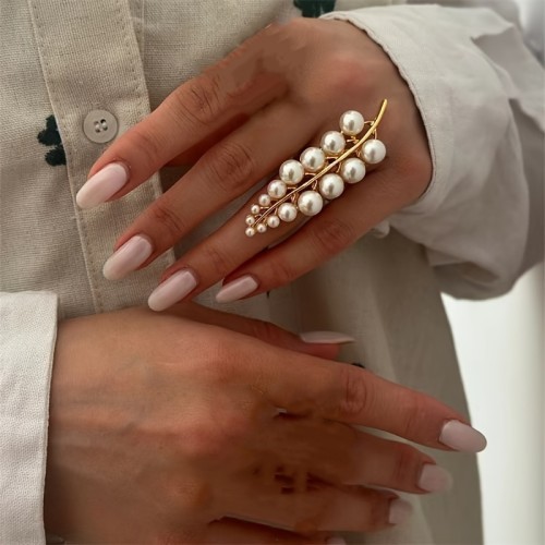 Elegant Statement Ring for Women, Imitation Pearl Brooch Design, No Plating, Versatile for Daily Wear, All Seasons - Fashionable European Style Jewelry