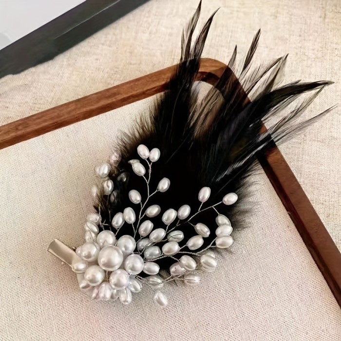 Elegant French-Inspired Faux Feather & Pearl Hair Clip - Vintage Style Dual-Purpose Brooch for Brides and Women's Fashion Accessory