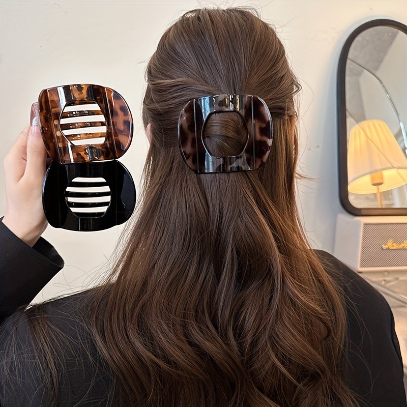 2-Pack Amber Plastic Minimalist Oval Hair Claws Set - Large Size Leopard Print Hair Accessories for Updos, Ideal for Teens and Adults, Valentine's Day Gifts