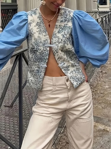 Elegant Floral V-Neck Blouse with Lantern Sleeves - Polyester, Machine Washable - Women's Fashion