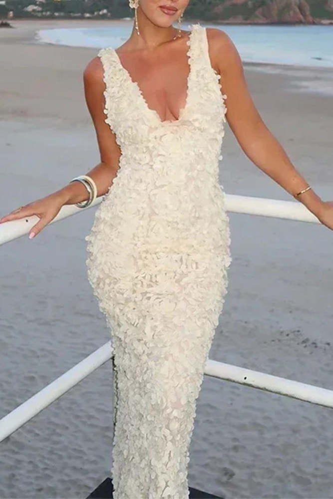 Sexy Solid Color Flower Shape V Neck One Step Skirt Dresses