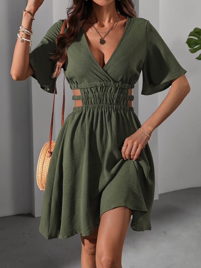 2025 Spring\u002FSummer New Collection, Elegant Vacation Style Women'S V-Neck Dress, Short-Sleeve Fitted Military-Style Short Dress.