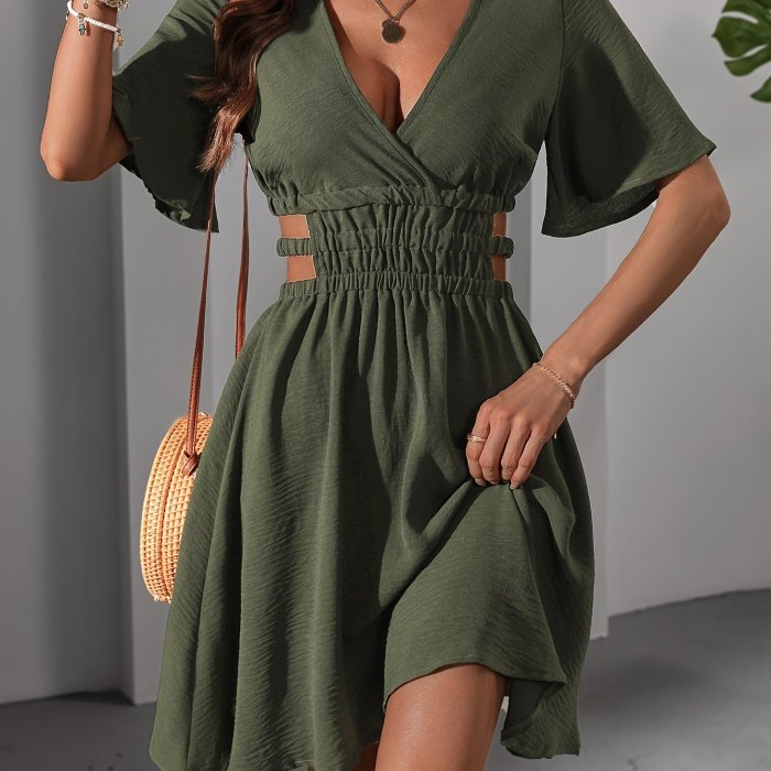 2025 Spring\u002FSummer New Collection, Elegant Vacation Style Women'S V-Neck Dress, Short-Sleeve Fitted Military-Style Short Dress.