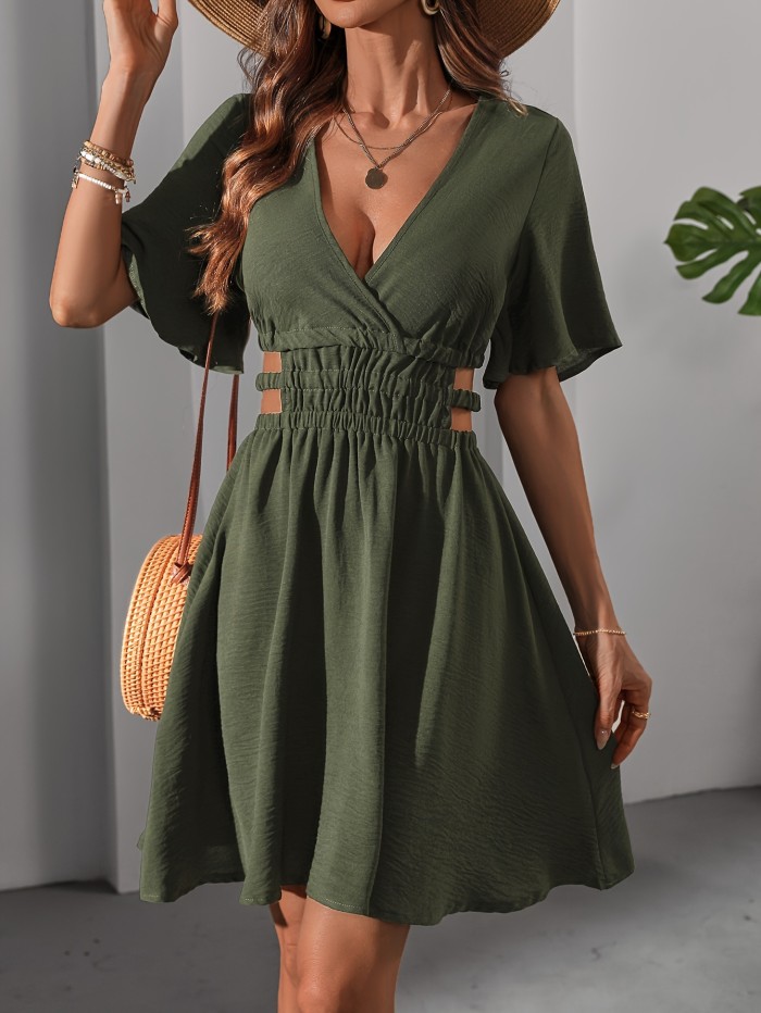 2025 Spring\u002FSummer New Collection, Elegant Vacation Style Women'S V-Neck Dress, Short-Sleeve Fitted Military-Style Short Dress.