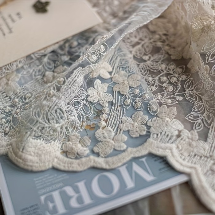 High-end Nordic Style Heavy Duty French Lace Embroidery Tablecloth - Round and Rectangular Shapes - Best for Christmas