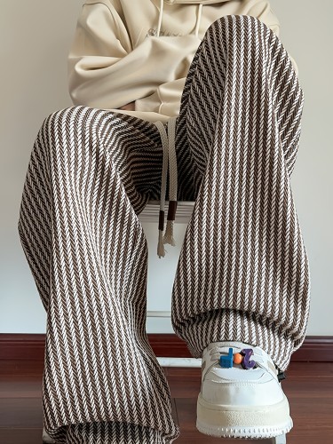 A Pair Stylish Striped Pants Gengyuan'S Features a Pair of Men'S Stylish American Striped Woven Casual Straight-Leg Pants for Autumn And Winter.