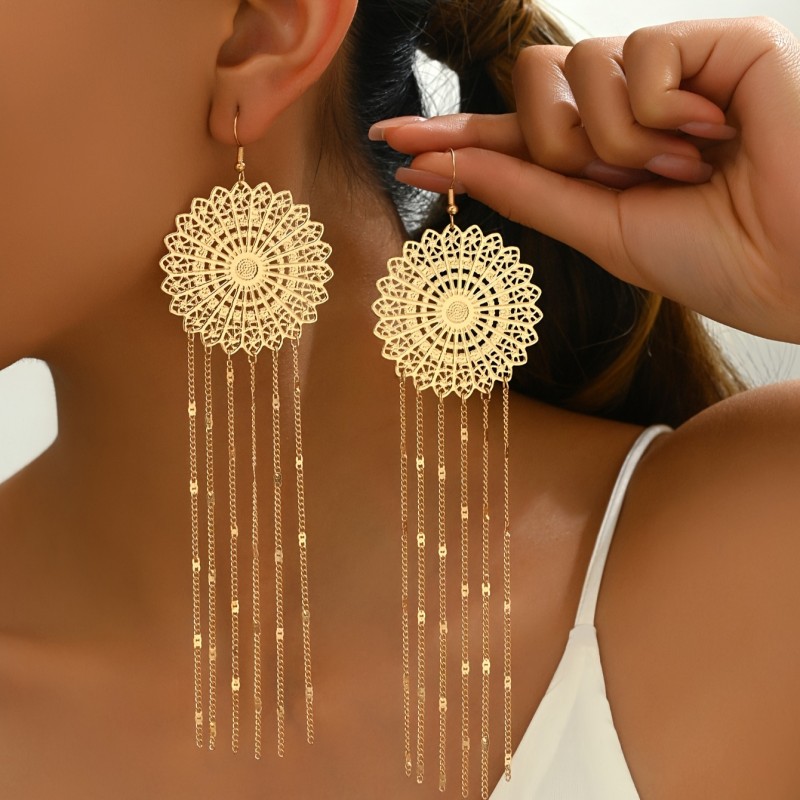 Pair of Elegant Vintage-Inspired Golden Geometric Hollow Metal Dangle Earrings with Tassel Accents - Alloy Fashion Jewelry for Daily & Party Wear, Iron Posts