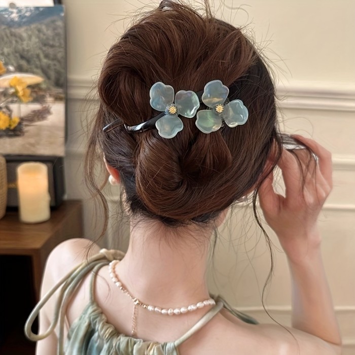 1pc AYLHFO Bohemian Sweet Floral Acrylic Hair Clip for Women Teens - Pastel Pink Blue Yellow Flower Barrettes, Lightweight Non-Damaging Hairpins for Everyday & Vacation Wear