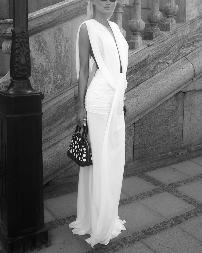 Sexy V-neck Sleeveless Dress