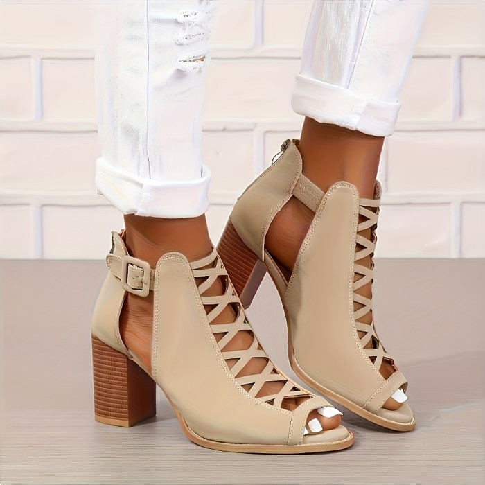 Women's Retro Chunky Heel Sandals - Peep Toe Cut-Out Buckle Strap Stacked Heels