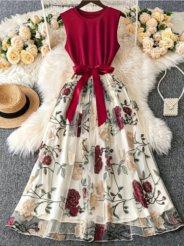 Elegant Sleeveless Floral Holiday Embroidere Floral Print Dress