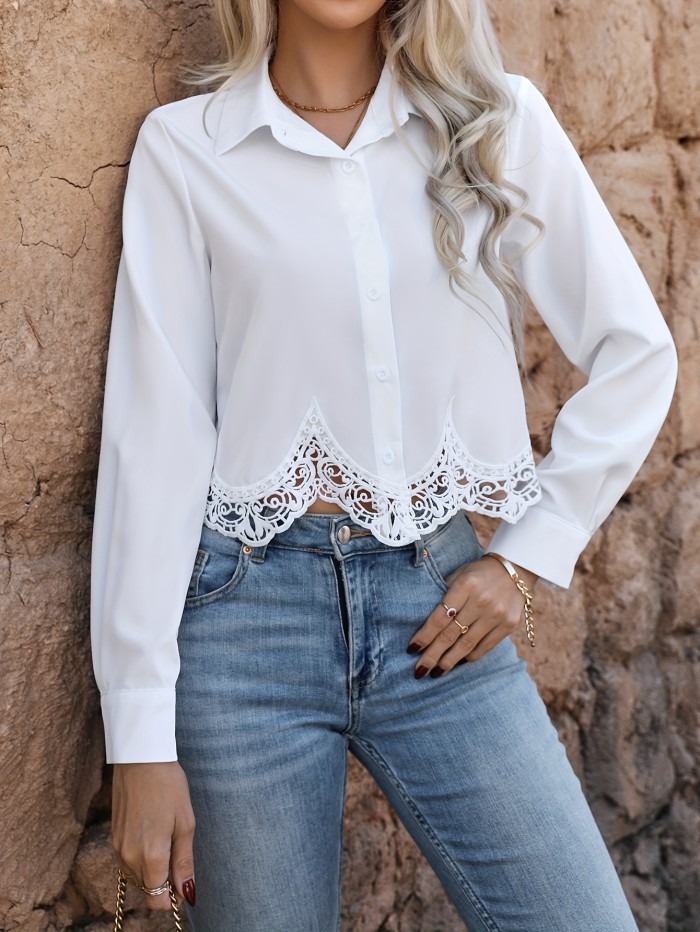 Shirt with a Buttoned Hem And Textured Lace Trim