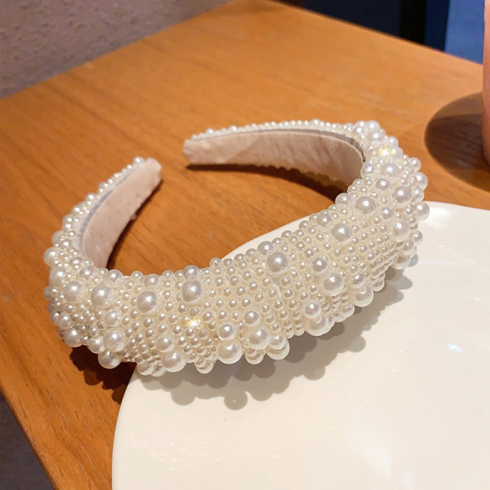 Elegant White Faux Pearl Headband for Women - Luxurious Hair Accessory with Sparkling Crystals, Perfect for Daily Wear, Photoshoots & Special Occasions, Headbands for Ladies