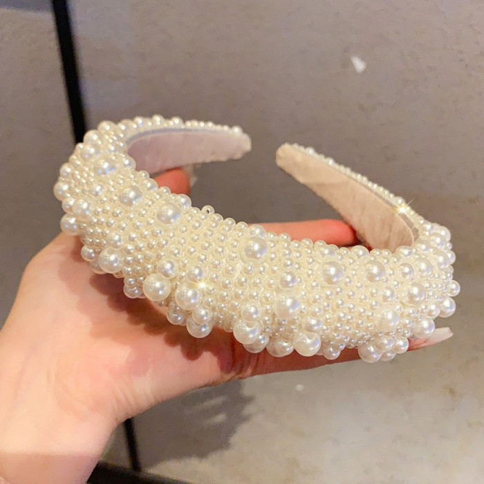 Elegant White Faux Pearl Headband for Women - Luxurious Hair Accessory with Sparkling Crystals, Perfect for Daily Wear, Photoshoots & Special Occasions, Headbands for Ladies