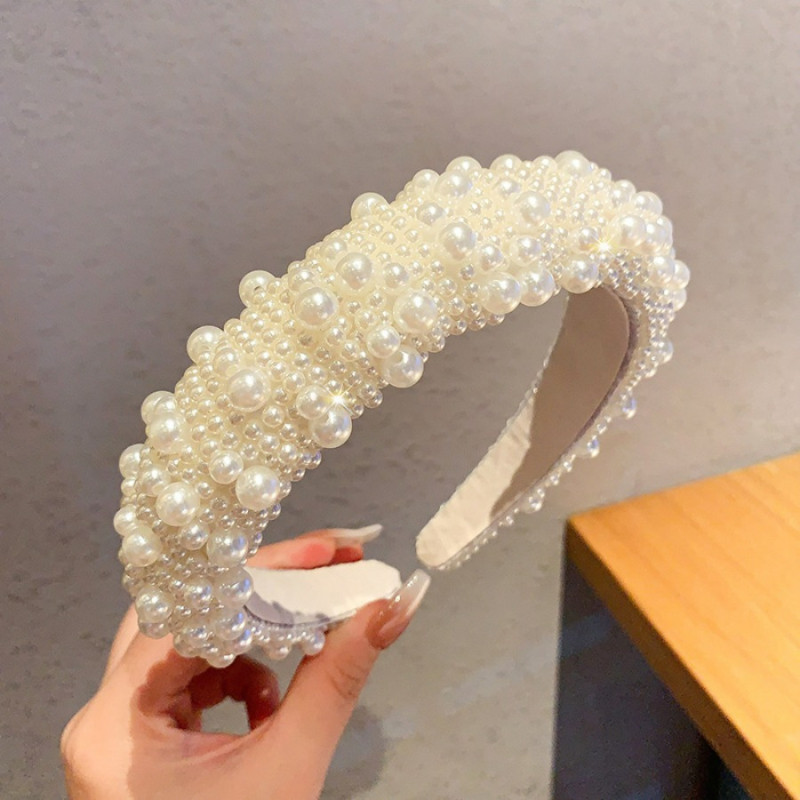 Elegant White Faux Pearl Headband for Women - Luxurious Hair Accessory with Sparkling Crystals, Perfect for Daily Wear, Photoshoots & Special Occasions, Headbands for Ladies