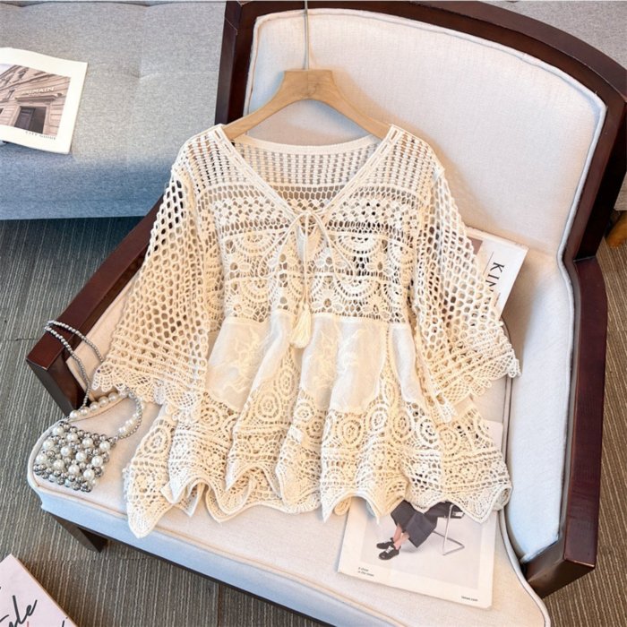 Women's Bohemian Lace-like Hollowed-Out Top