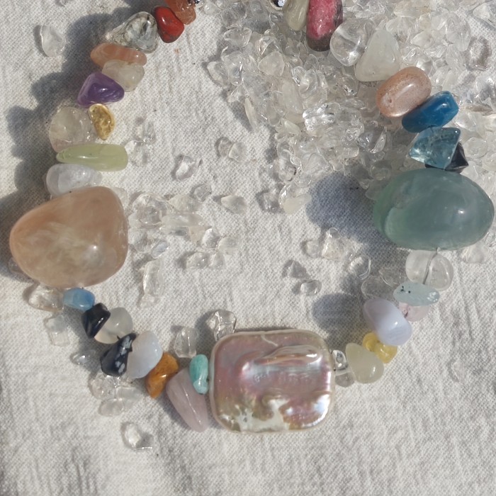 1pc Bohemian Elegant Crystal & Rock Beaded Bracelet