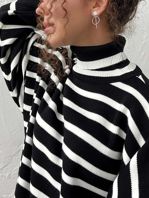 Striped Split-side Split-Joint Loose Long Sleeves High Neck Sweater Tops