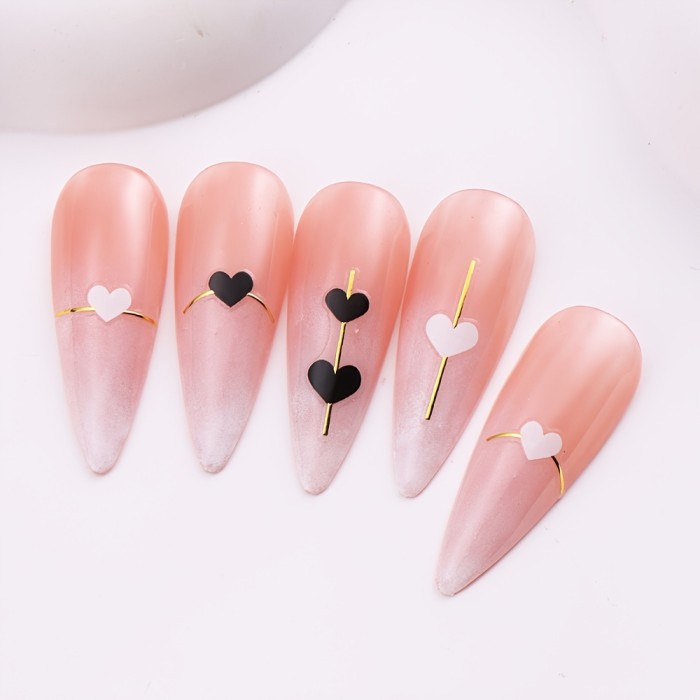 2pcs Golden Line Strips Nail Stickers 3D Love Heart Black White Love Valentine's Day Nail Art Decals for DIY Manicure Nail Decorations