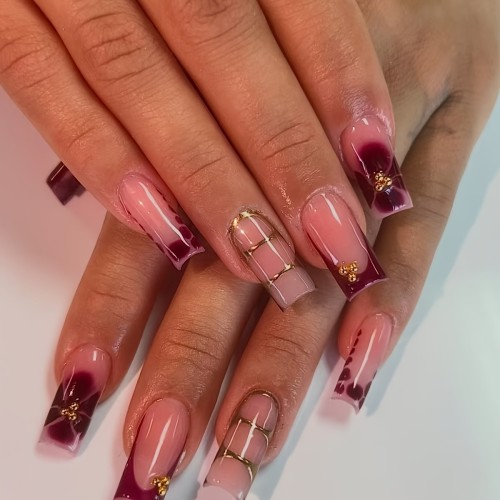 Handmade Manicure Gift Set with 1 Jelly Glue and 1 Nail File, 24pcs of Red Floral Golden Stripe Press-On Square Nails, Suitable for s and Women