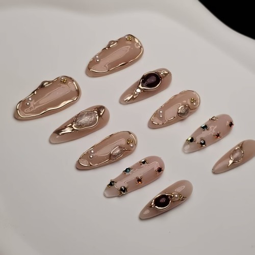 Ten Pieces of Hand-Made Wearable Nails for Women, Full Coverage Nail Stickers