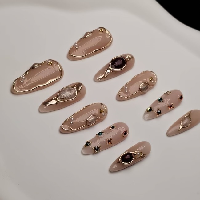 Ten Pieces of Hand-Made Wearable Nails for Women, Full Coverage Nail Stickers