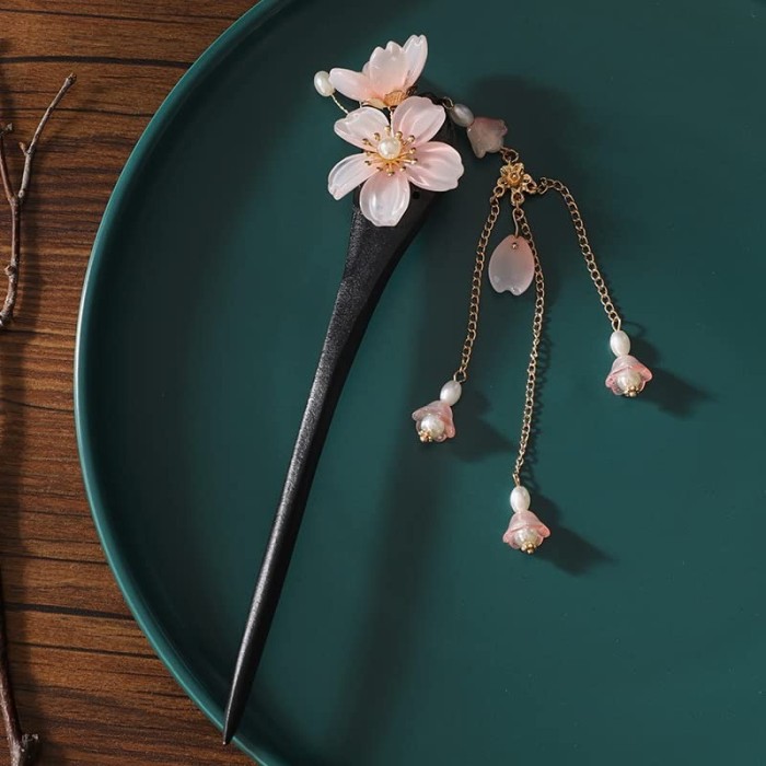 Elegant Floral Hair Stick for Hanfu Accessories - Delicate Flower Hair Ornament with Base & Pink\u002F Blooms, Traditional Chinese Wedding & Cultural Festival Hairpin, Formal Event Hair Accessory for Women, Durable Design for Special Occasions & Hanfu Ou