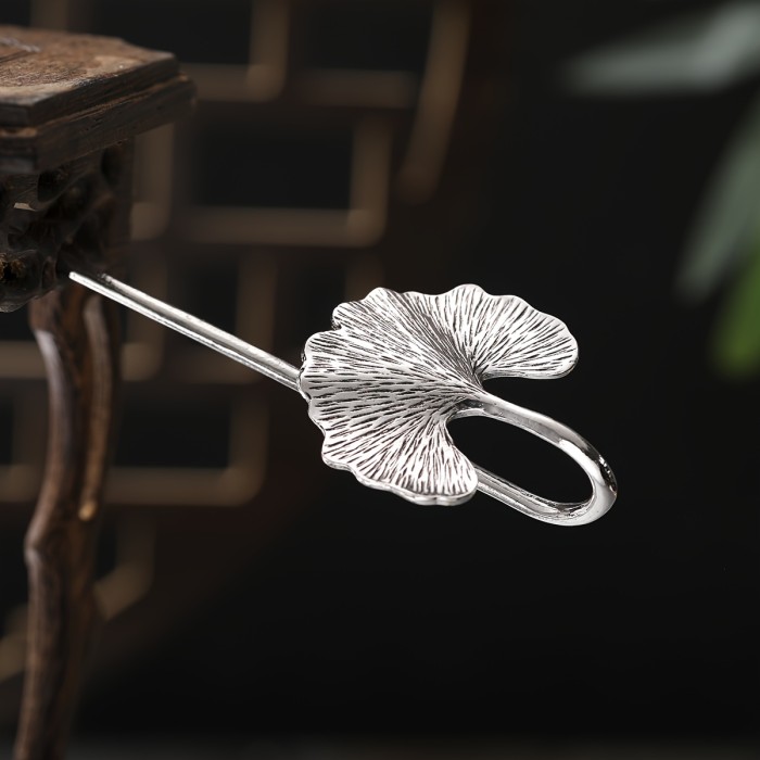 Elegant Ginkgo Leaf Shaped Women'S Hairpin - Vintage Bohemian Style, Alloy, Perfect for Holiday Parties & Casual Attire, Single Piece, Hair Accessories