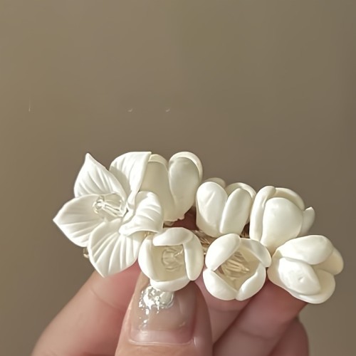 Elegant White Jasmine Flower Hair Clip, Plastic Floral Hairpin, Non-Feathered, Versatile for Women'S Fashion Accessory