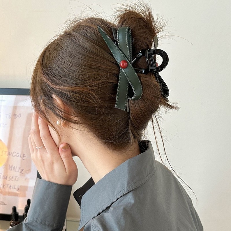 High-End Versatile French-Style Vintage Hair Clip with Red PU Leather Bow, Shark Clip Hair Accessory