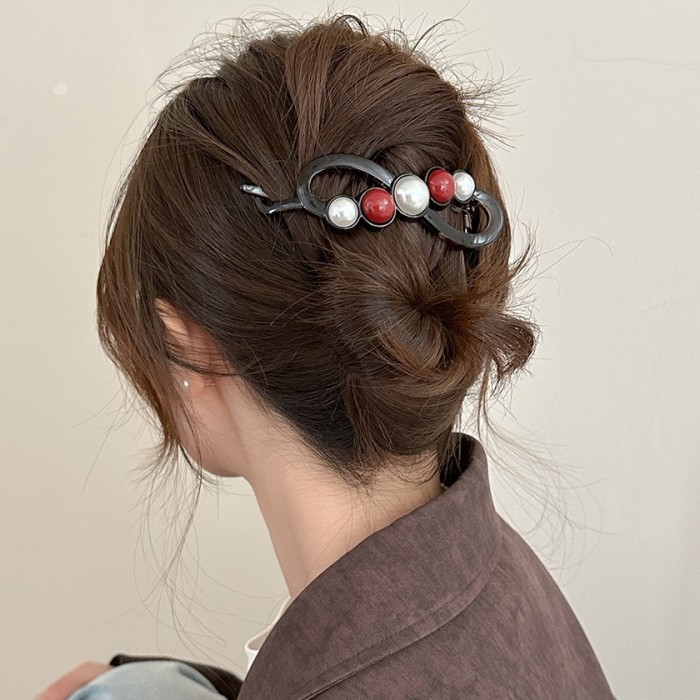 Elegant Twisted Hair Clip ✨ | Minimalist Updo & Ponytail Accessory