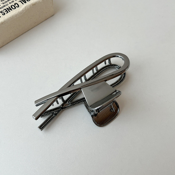 Metal droplet clip Silvery shark clip hair grab high-end hair clip female clip hair card back of accessory hair clip, Hair Styling Tool, Hair Accessory, Stylish Hairpin, Elegant Hair Clip, Highquality Metal, Sleek Finish, Decorative Hairpin, Hairstyling Enthusiasts, Women's Hair Accessory