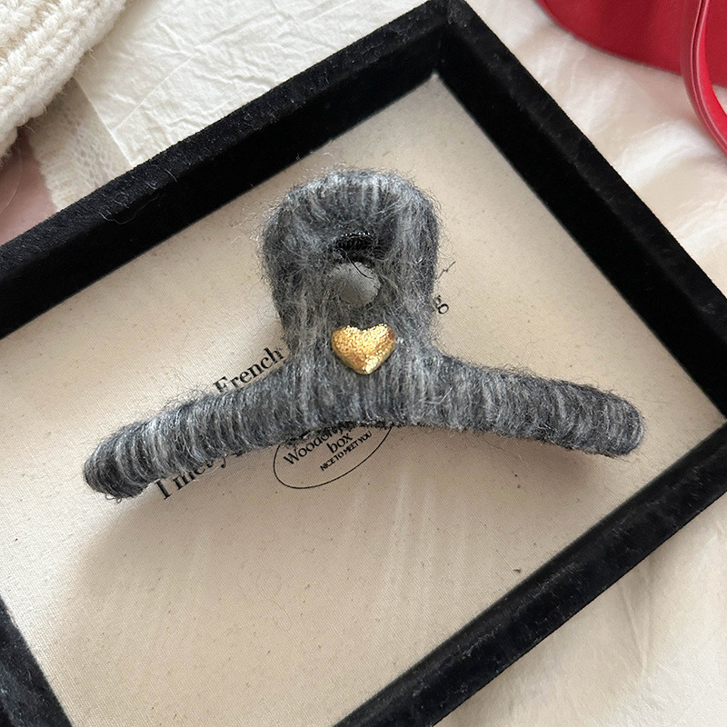 Large Korean Hair Clip - Elegant Fur-like Texture, Secure Shark Grip for Updos, Ponytails, Buns - Winter Wedding, Party, Everyday Hairstyles - Luxury Hair Accessory for Women, Party Hairstyle, Sweet Aesthetic, Plush Material, Fashion Lovers