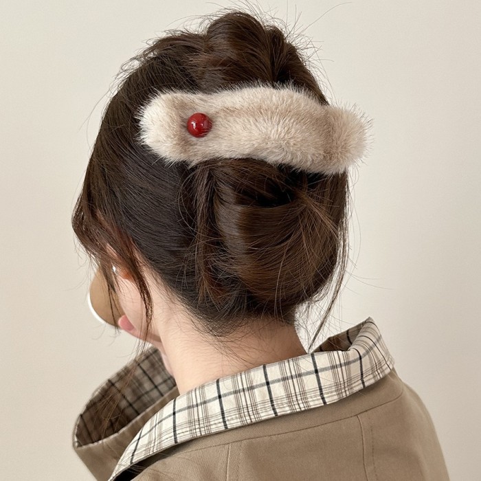 Large Duckbill Hair Clip - Sweet One-Piece Barrettes with Ankara Red Accent & White Fur-Like Texture, Secure Hold for Updos, Buns, Braids - Elegant Hair Accessory for Women, Casual & Formal Events (Single)