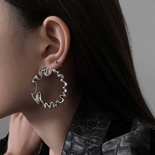 Fashion Metal Irregular Big Circle Hoop Earring for Women Exaggerated Silver Colour Twisted Personality Earrings Jewelry