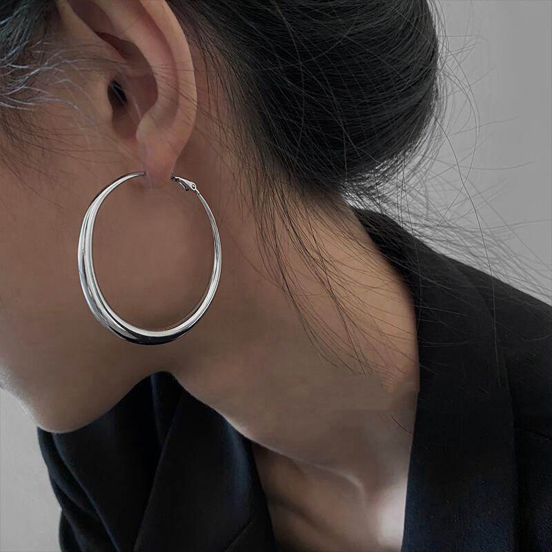 Fashion Metal Irregular Big Circle Hoop Earring for Women Exaggerated Silver Colour Twisted Personality Earrings Jewelry
